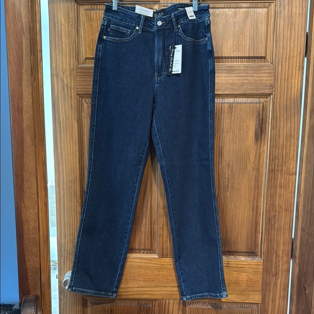 Judy Blue NWT high waisted, non distressed jeans size 11/30